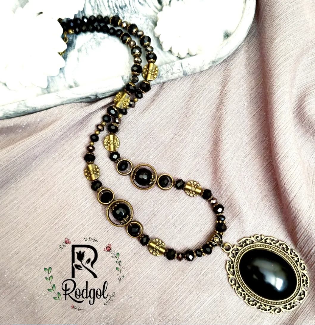 رومانتویی مشکی