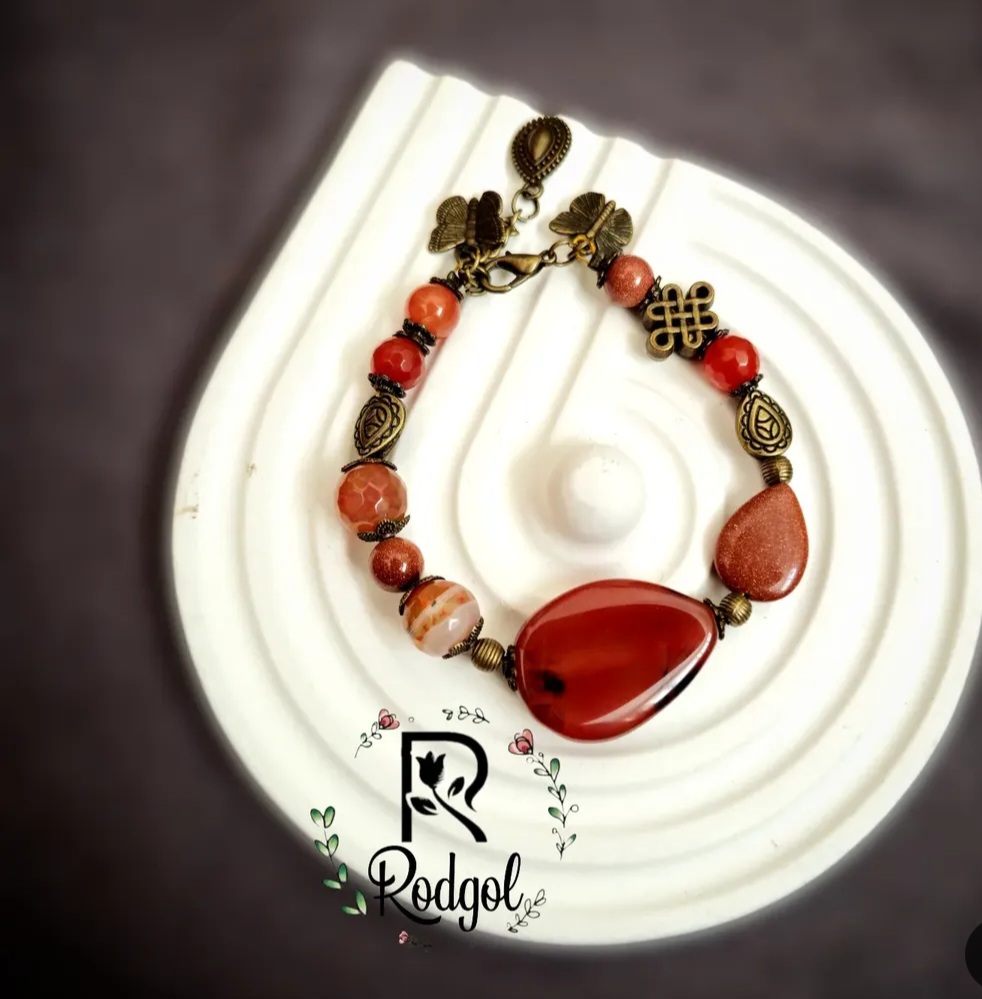 دستبند سنگی