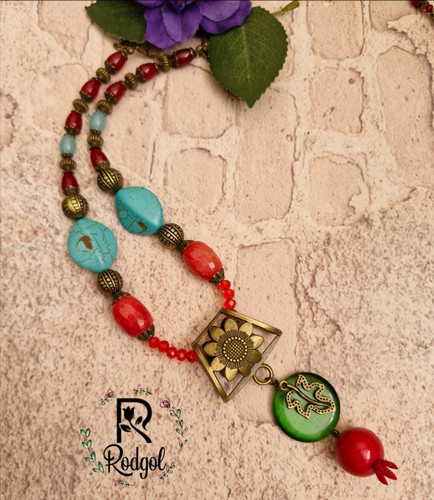 گردنبند سنگی با پلاک انار